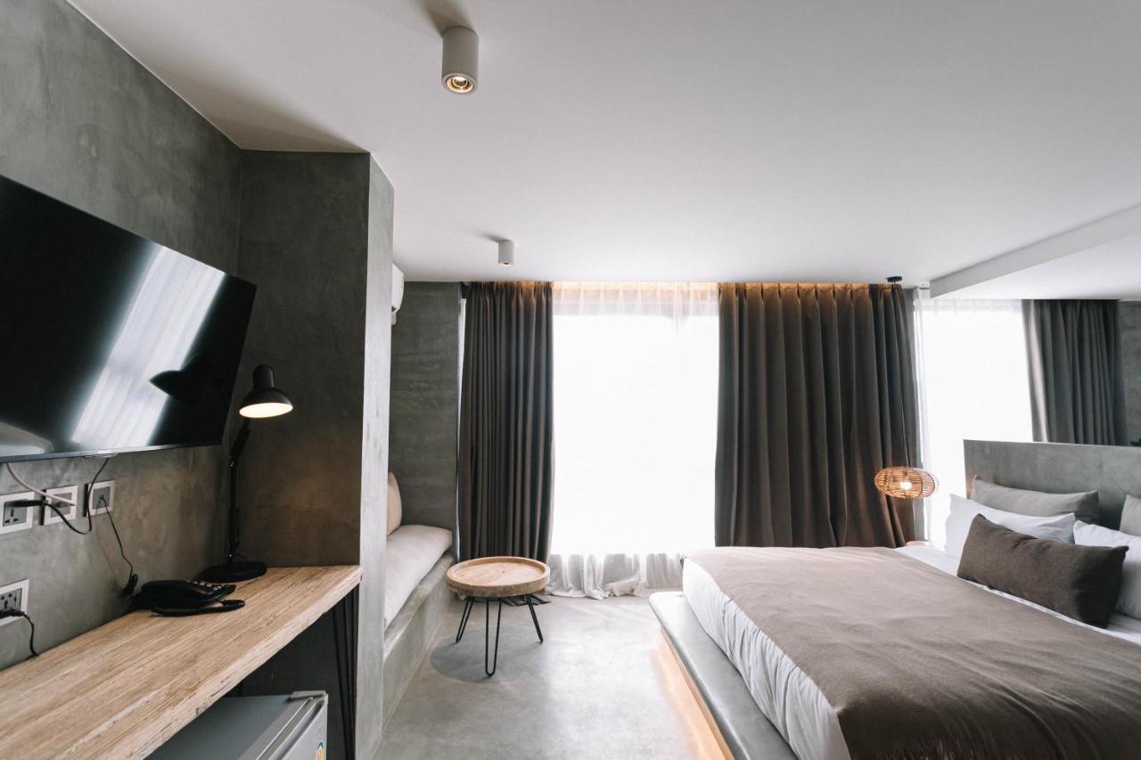Glory Wabi Sabi Hotel 清迈古城荣耀侘寂酒店 Чиангмай Екстериор снимка
