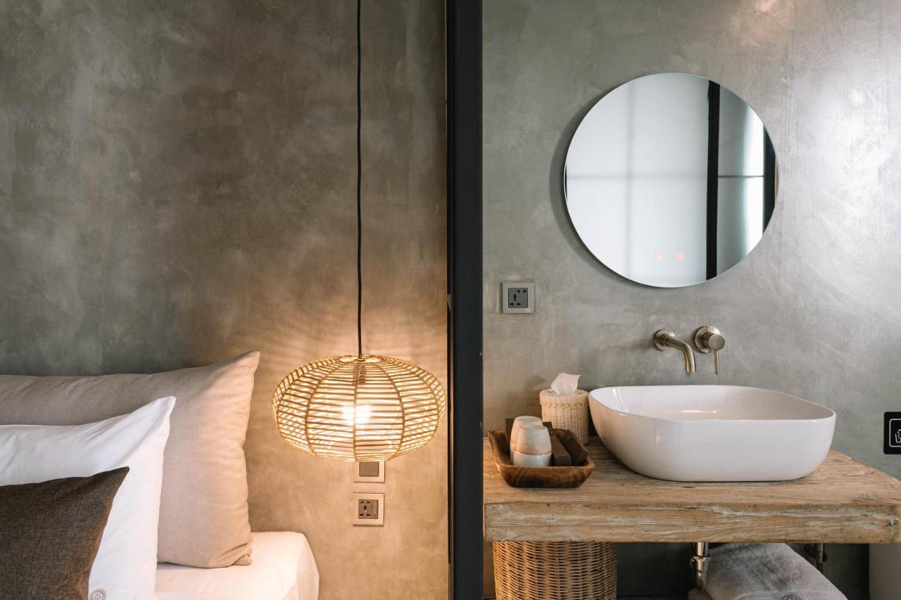 Glory Wabi Sabi Hotel 清迈古城荣耀侘寂酒店 Чиангмай Екстериор снимка