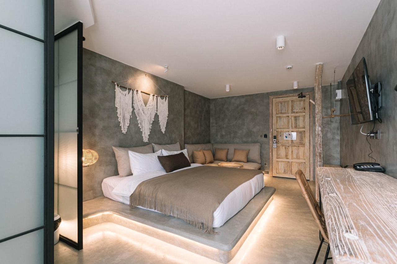 Glory Wabi Sabi Hotel 清迈古城荣耀侘寂酒店 Чиангмай Екстериор снимка