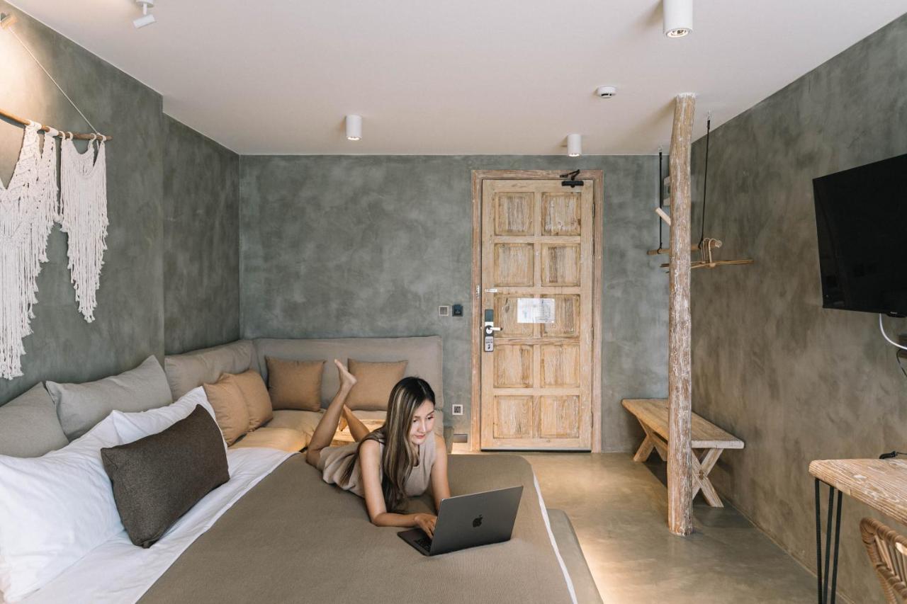 Glory Wabi Sabi Hotel 清迈古城荣耀侘寂酒店 Чиангмай Екстериор снимка
